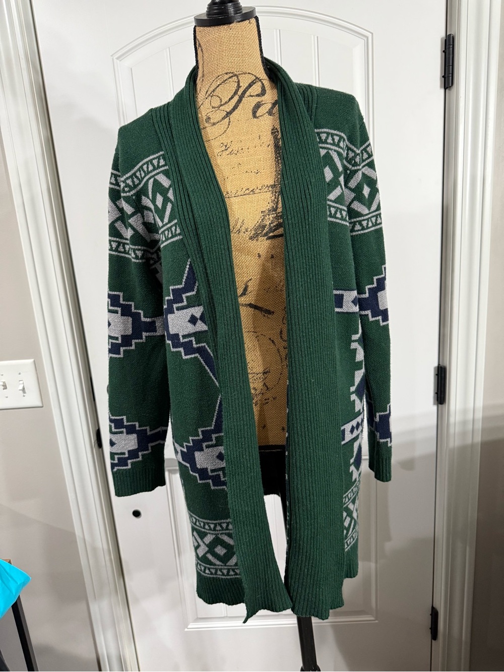 Women’s Dark Green Open-Front Patterned Cardigan Sweater
